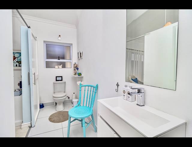 4 BEDROOM HOUSE FOR SALE IN GROTTO BAY
